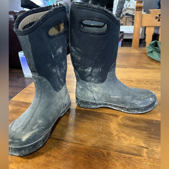 Bogs brand youth muck boots. Good condition. - Picture 5 of 6